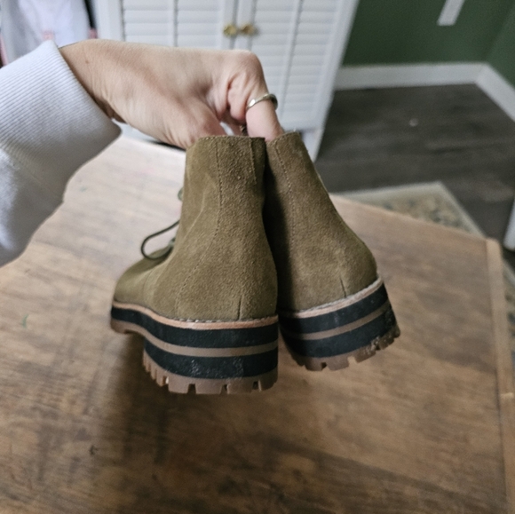 Madewell Wren Suede Boots Golden Spinach - Picture 5 of 12